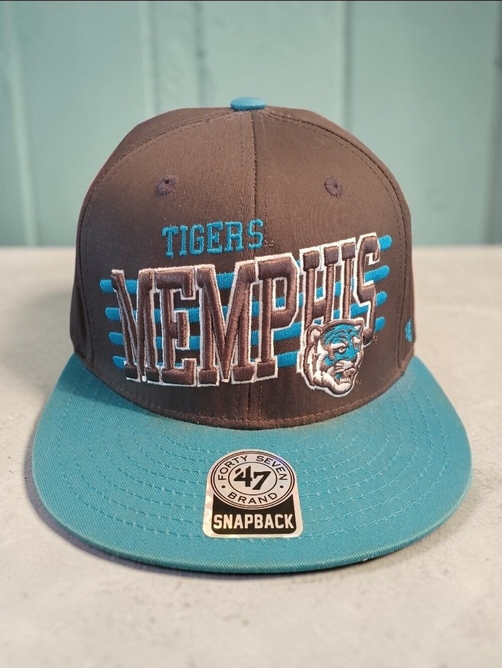 Forty Seven Brand Memphis Grizzlies snapback cap, gray crown, teal visor OS